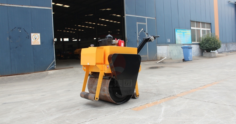 小型压路机泛起故障怎么办？